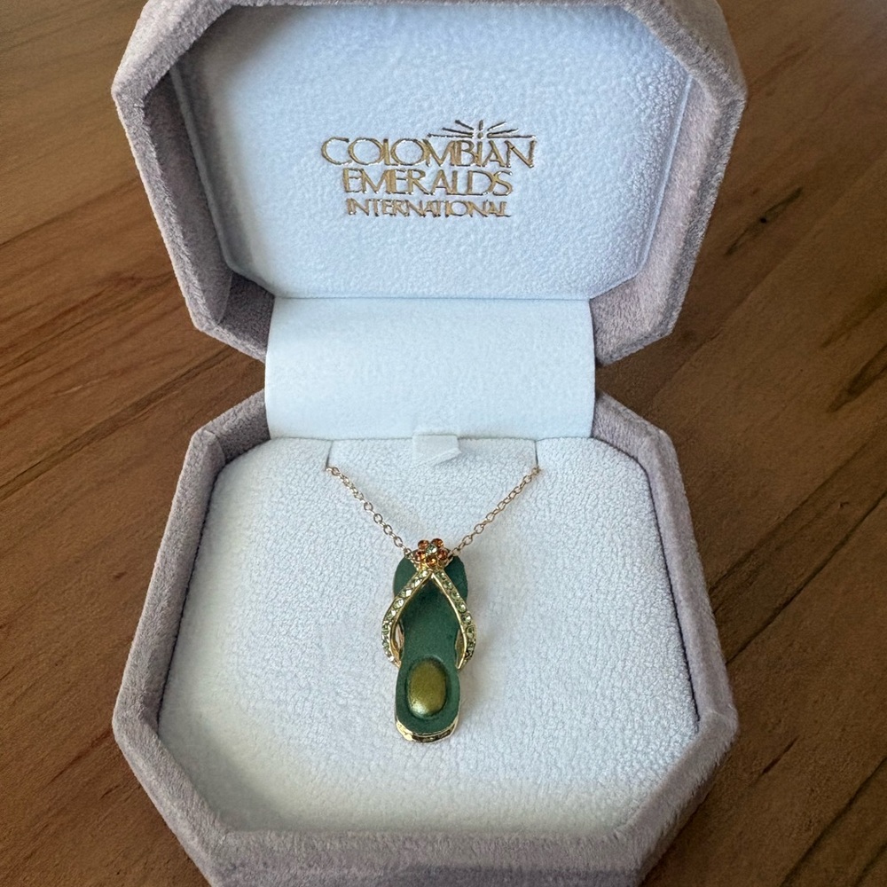 Green and Gold Flip Flop Necklace